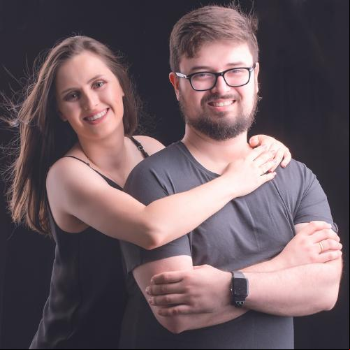 Vanessa Bizinotto e Rodrigo Carquejeiro subiram ao altar ontem, para alegria de seus pais, José Boanerges Bizinotto e Maria Angélica; e Euclides Bastos e Érika Carquejeiro (Foto/Maicon Vieira)