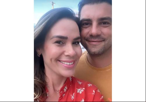 Quem também está na Bahia são os queridos Lauren e Marcos Jammal que curtiram super show de Carlinhos Brown, Ivete Sangalo, Gilberto Gil e o lendário Armandinho (Foto/Arquivo Pessoal)