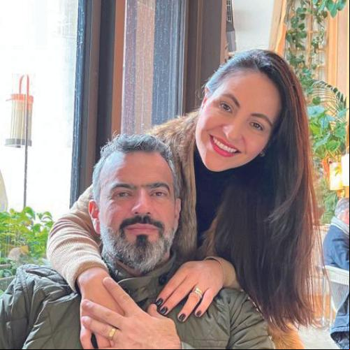 Rodrigo Zerbini e Ana Paula curtindo temporada na França ()