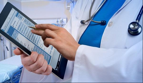 Município tenta implantar o prontuário eletrônico desde 2015 e, agora, com a licitação praticamente concluída, ainda não tem data para a sua concretização (Foto/Reprodução)