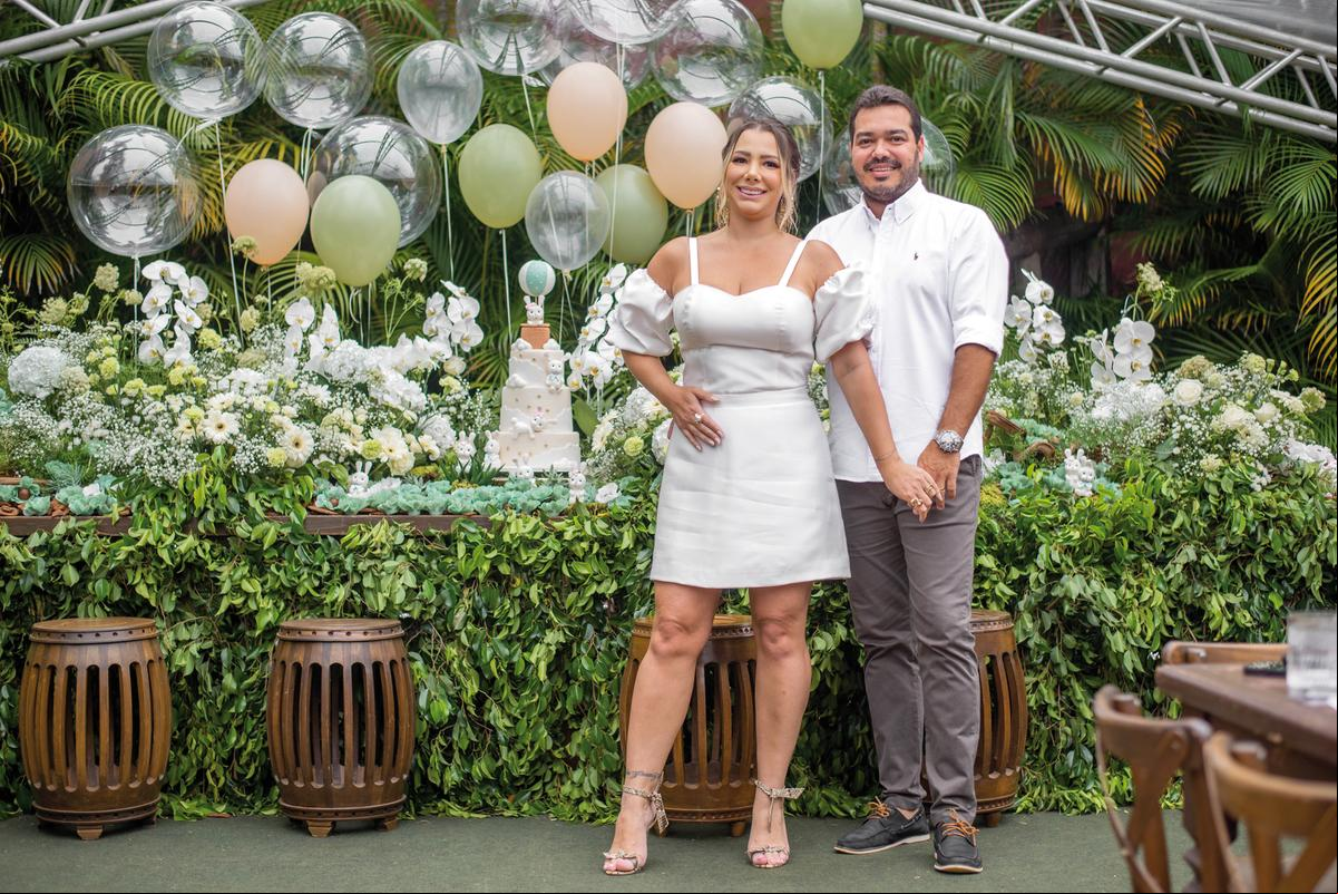 Vem, Maitê! Nay de Paula e Rafael Nogueira em animado Chá Revelação (Foto/Sélem Fotografia)
