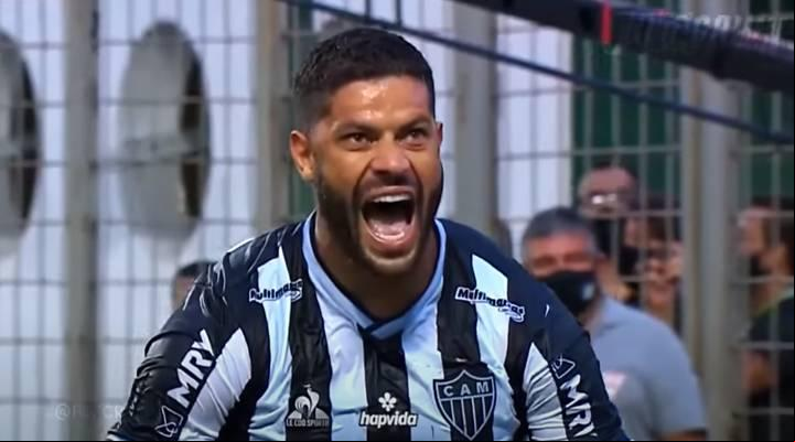 Mais uma vez Hulk apareceu no último minuto para dar a vitória ao Galo contra o América (MG) (Foto/Futcrown)