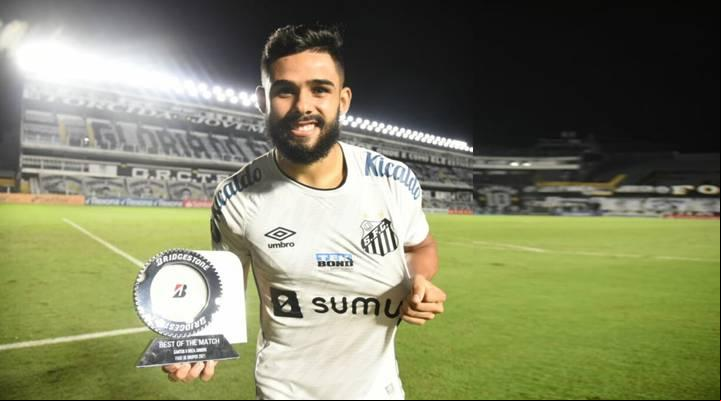 Após exames de imagem teve constatada a ruptura total do ligamento cruzado anterior (LCA) do joelho esquerdo de Felipe Jonatan    (Foto/Jonas Magno)