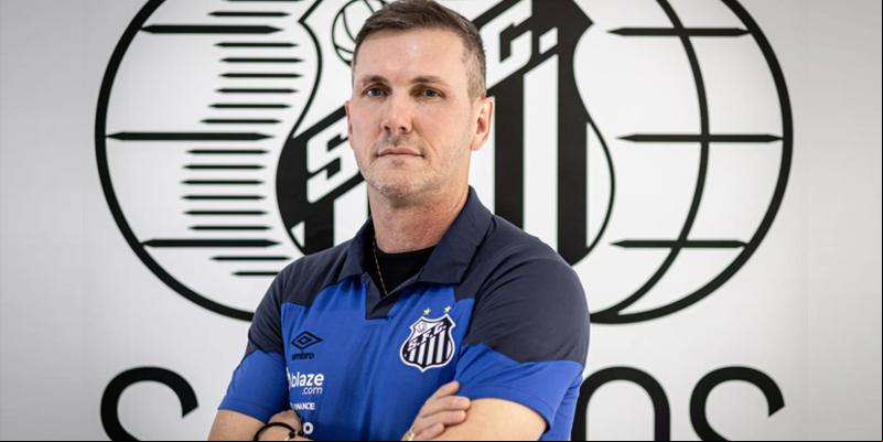 O Santos conta com a chegada de Paulo Turra para tantar se reencontrar com a vitória após chegar aos 10 jogos de jejum (Paulo/SFC)