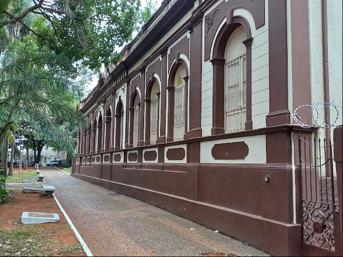 Entre as escolas que estariam sendo readas para o município em Uberaba está a Estadual Brasil, localizada no bairro Estados Unidos (Foto/Reprodução)