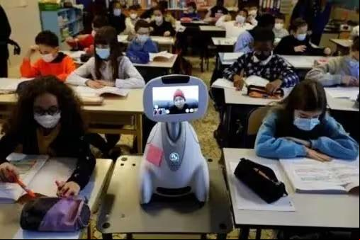 Iniciativa de conselho educacional de cidade no Japão quer colocar robôs nas salas de aulas de escolas para que alunos estudem de casa (Foto/Reprodução/Universidade de Nova York)