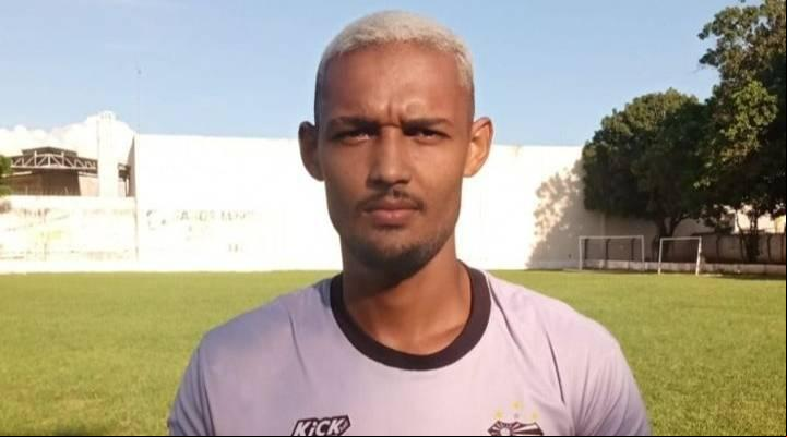 Em jogada espetacular do zagueiro Negrada, o Nacional chegou ao empate. (Foto/NFC)