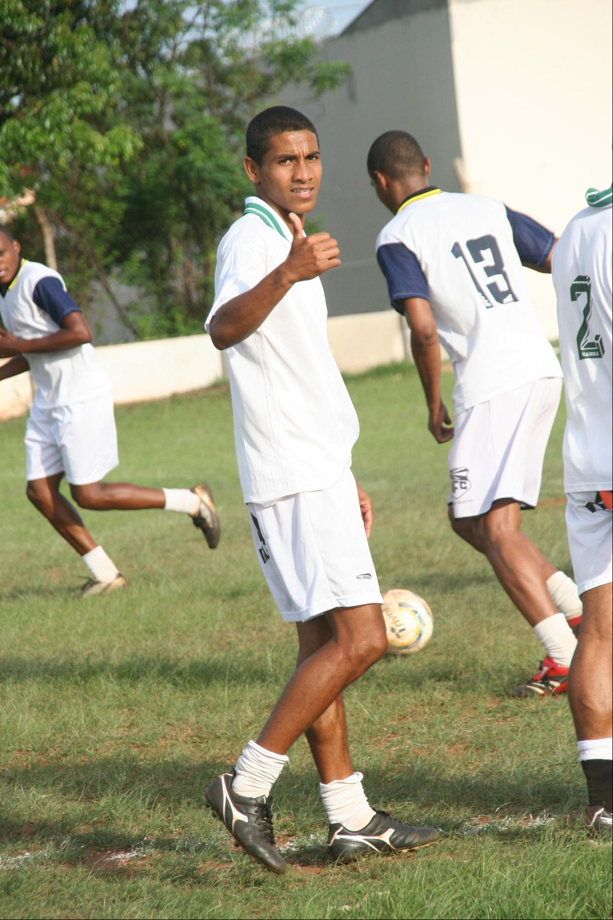 Juninho Ratinho comanda o ataque do Bonsucesso neste domingo diante do “Barça” (Foto/Arquivo)