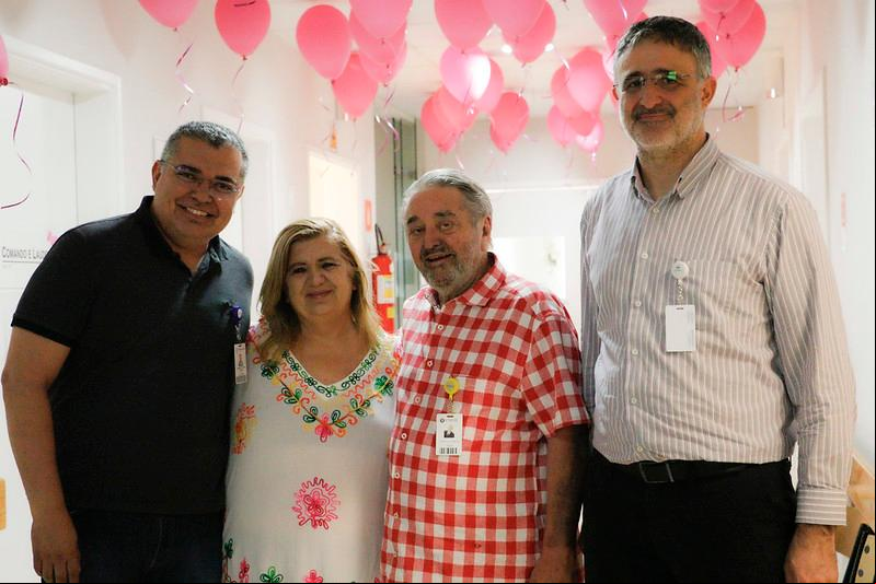 Vereadora Denise Max acompanha atividades do Outubro Rosa no Hospital Mário Palmério (Divulgação CMU)