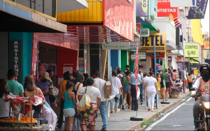 O tempo para se abrir uma empresa em Uberaba é de dois dias e sete horas, enquanto em Minas é de um dia e nove horas e no Brasil 24 horas (Arquivo JM)
