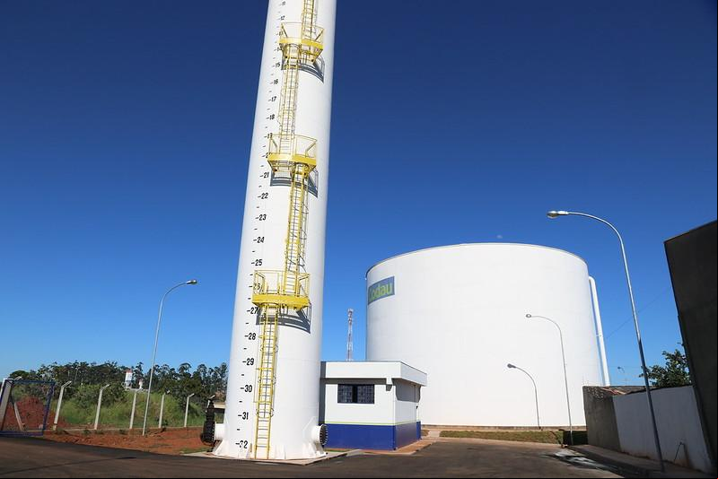 A nova onda de calor, com previsão de aumento em mais 5º na temperatura no Triângulo Mineiro, aliado a um salto para 37% a mais no consumo em toda a cidade, colocaram o sistema de abastecimento de Uberaba em alerta. (Foto/Divulgação)