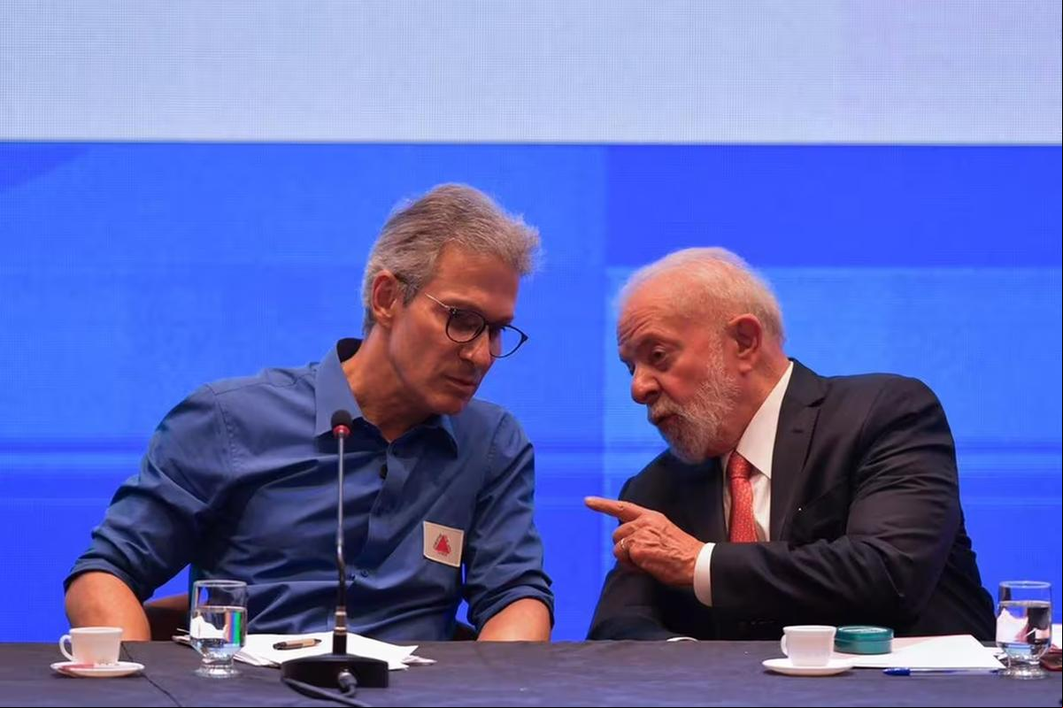 Zema conversa com Lula durante evento (Foto/Flávio Tavares)