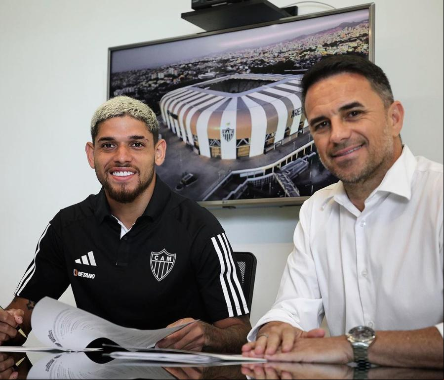 Quando tudo parecia perdido, após a cobrança de falta por Hulk, apareceu Rubens (Foto) e tirou o Galo do sufoco (Foto/Reprodução/@atletico)