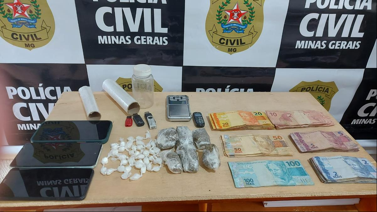 Delegacia Antidrogas e Agência de Inteligência da 1ªDRPC e policiais militares do 67ºBPM deflagraram operação de combate ao tráfico de drogas e duas pessoas foram presas e drogas foram apreendidas (Foto/Divulgação)