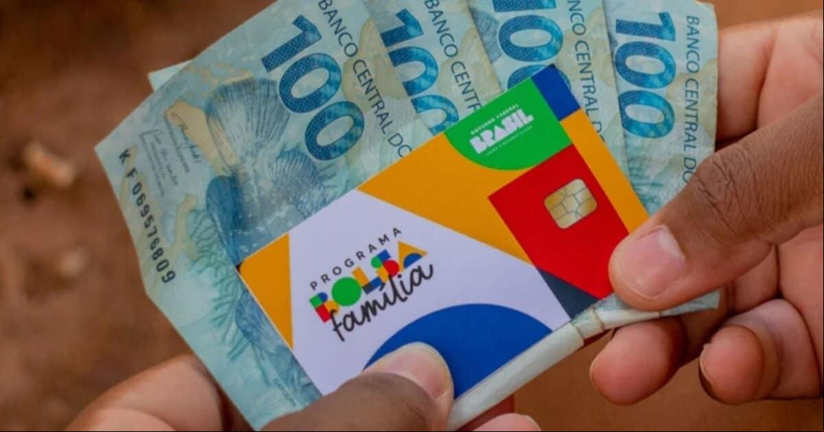 Número de famílias beneficiadas com o programa ficou quase 300 a menos neste mês, cujo pagamento começou nesta sexta-feira (Foto/Reprodução)