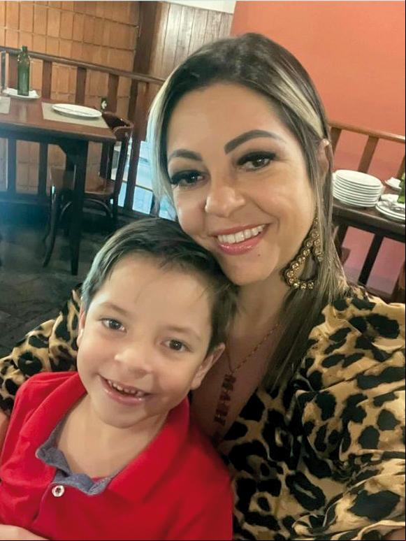 Destaque na coluna de hoje para o príncipe Enrico e com sua querida mãe, Mariana Fiochi, que soprou velinhas ontem (Foto/Reprodução)