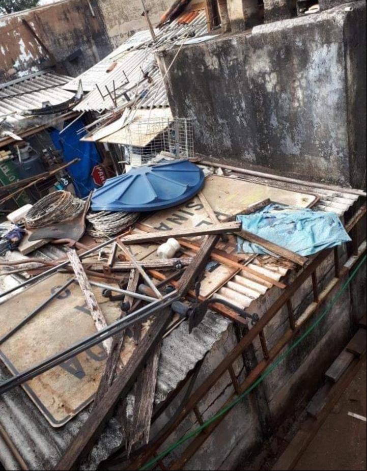 Leitora relata que o local está completamente descuidado e sujo, o que tem acarretado no aparecimento de ratos e escorpiões, além do odor desagradável que exala pela vizinhança (Foto/Reprodução)
