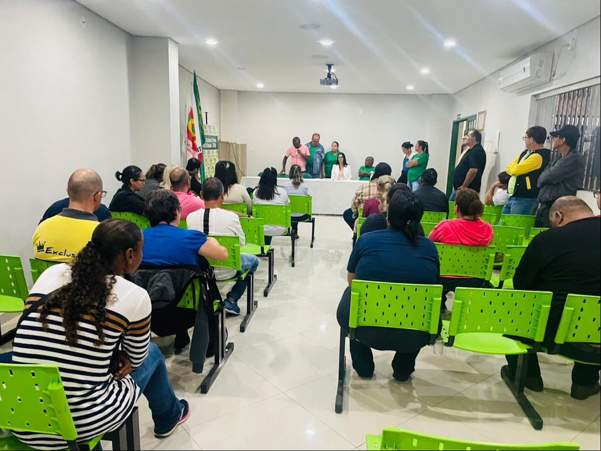 Decisão de judicializar a campanha salarial foi aprovada em assembleia extraordinária, na tarde de ontem, na sede do sindicato da categoria (Foto/Divulgação)