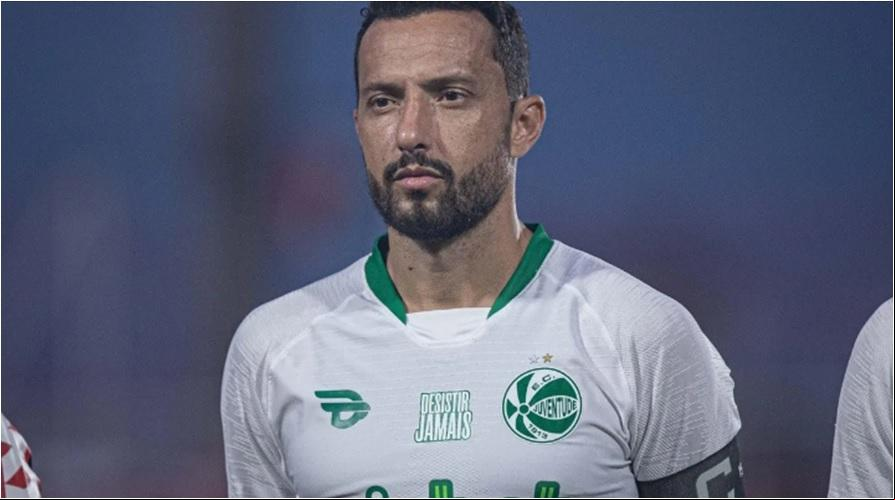 A partida deste sábado marcou o milésimo jogo de Nenê, que já ou por Paris Saint-Germain e Vasco (Foto/Isabela Azine/Gazeta Press)