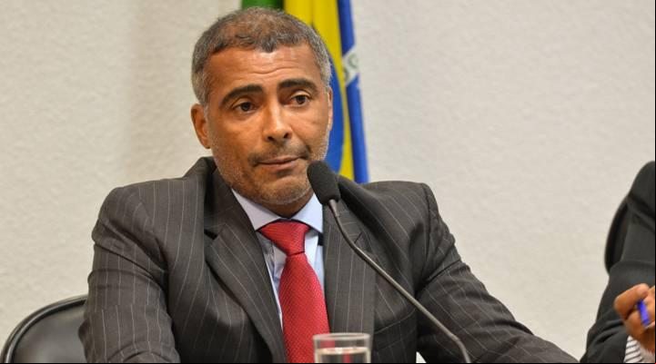 Em seu discurso, Romário disse que o seu relatório vai ser pautado pela "transparência, justiça e honestidade" (Foto/Antônio Cruz/Agência Brasil))