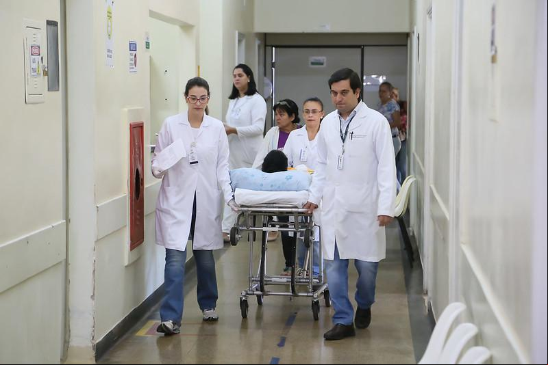 Mais de 130 médicos estão credenciados para atuação nas duas UPAs 