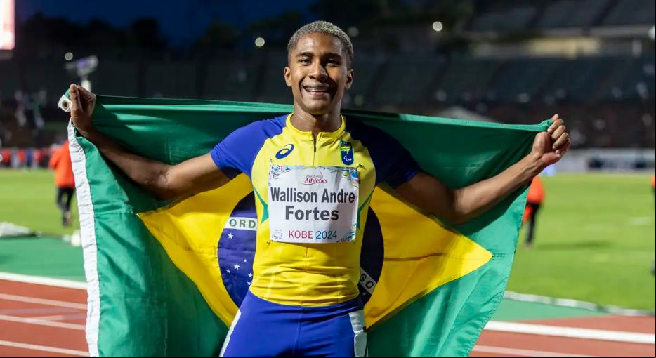 Nos 200m T64, Walisson Fortes fez 23s11, caiu no chão, mas levantou como campeão mundial (Foto/B/Alessandra Cabral)