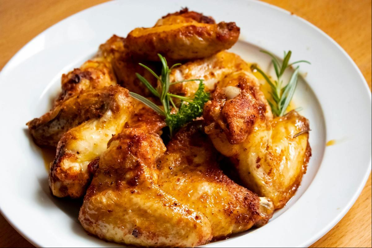 Frango estragado obrigou pouso de emergência da Delta Airlines. Imagem ilustrativa (Foto/Harry Dona/Pexels/Reprodução)