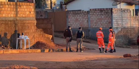 Além da PM, militares do Corpo de Bombeiros acompanham a ação (Foto/Reprodução/Redes Sociais)