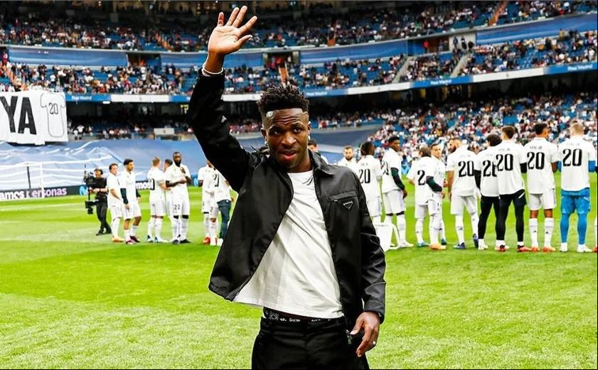 Fundo de Investimento Público da Arábia Saudita (PIF) quer tirar Vini Jr do Real Madrid. (Foto/Real Madrid/Agência X)