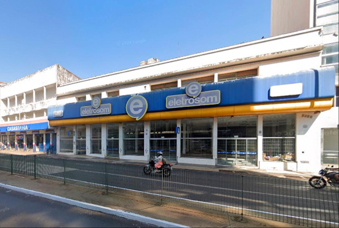 Imóvel foi desocupado pela rede de lojas Eletrosom em maio do ano ado e agora o Ipserv o disponibiliza para aluguel (Foto/Reprodução)