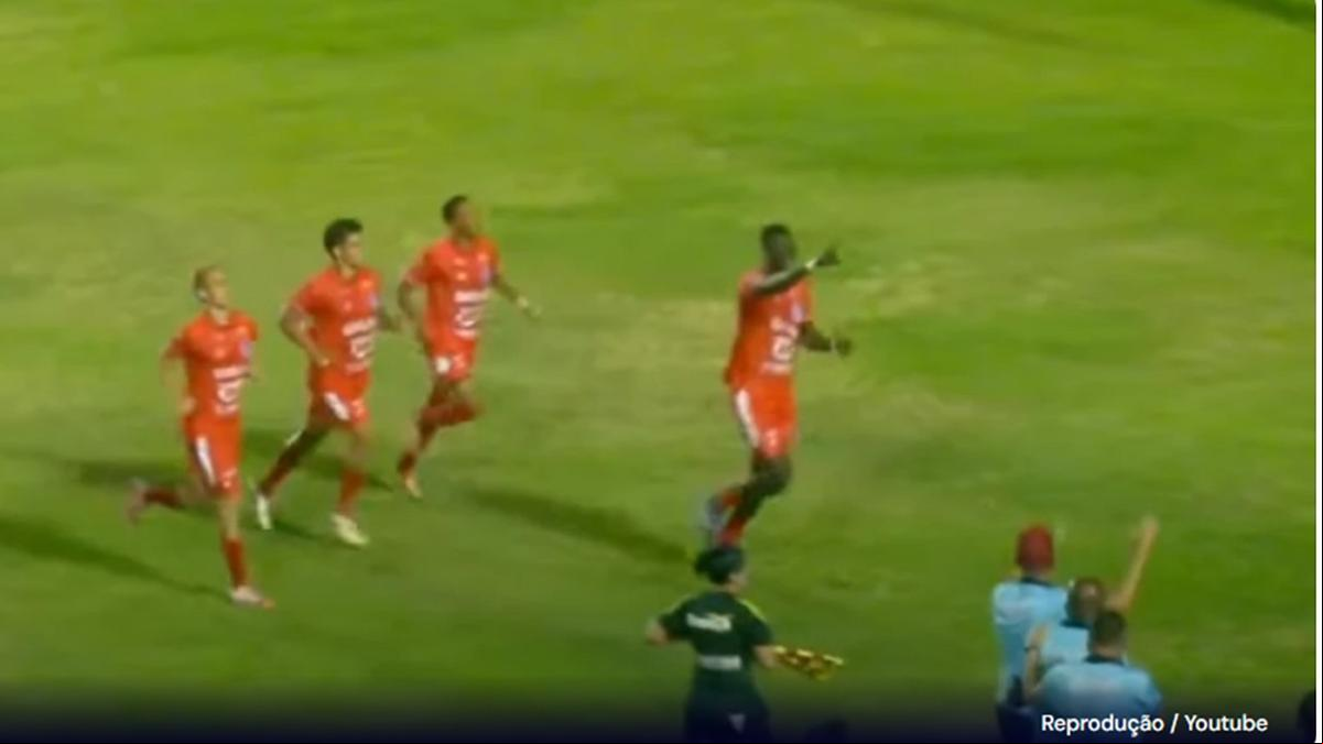 Jogadores do USC perderam muitos gols, mas seguem líderes (Foto/Reprodução/Youtube)