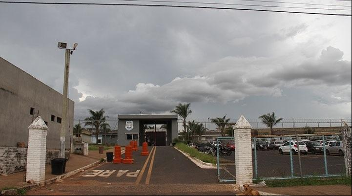 Dois casos de tentativa de entrada com objetos ilícitos na penitenciária de Uberaba foram registrados no domingo (Foto/Reprodução)