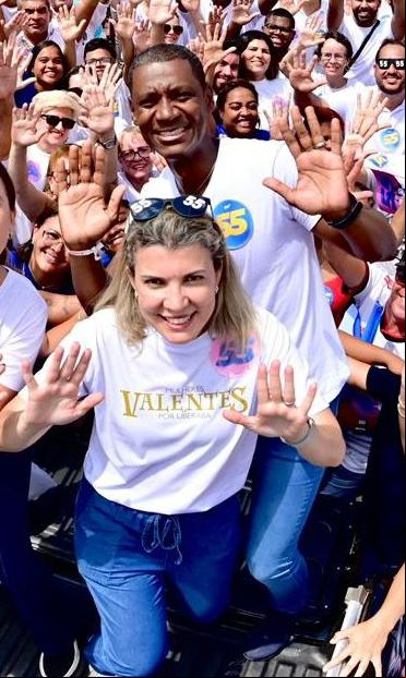 Mauricinho e a esposa (Foto/Divulgação)