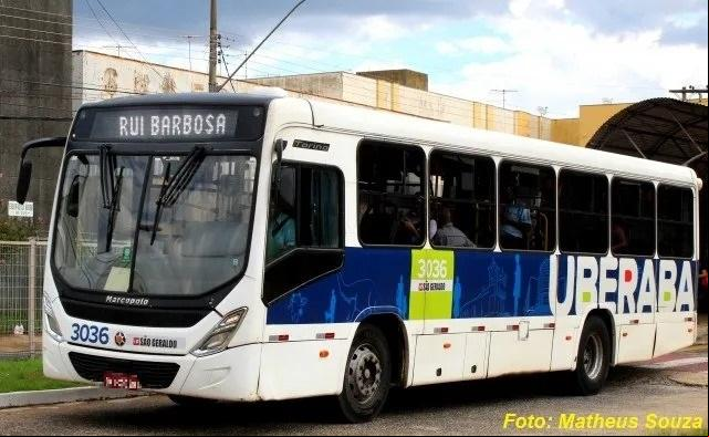 ageira disse que o lixo foi jogado pelos próprios usuários e representante das concessionárias informou que a limpeza foi feita imediatamente (Foto/Reprodução)