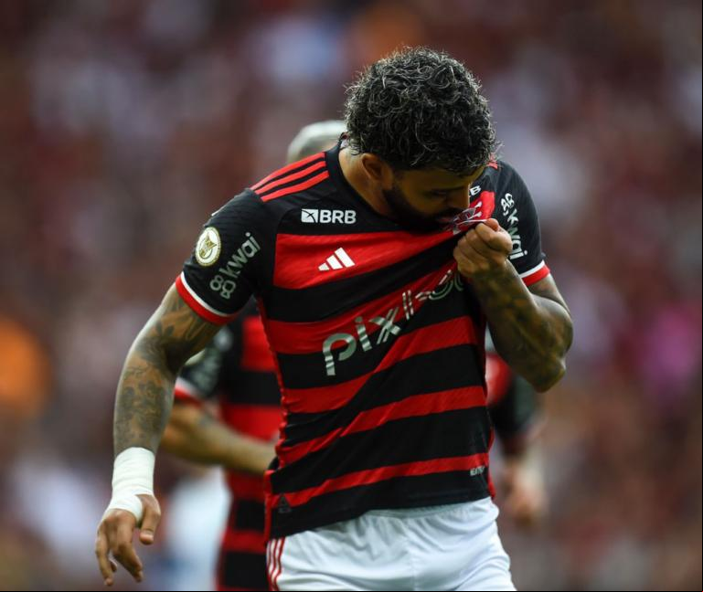 Decisão sobre participação do camisa 99 nos últimos jogos da temporada pode ser dada neste domingo. (Foto/Reprodução)