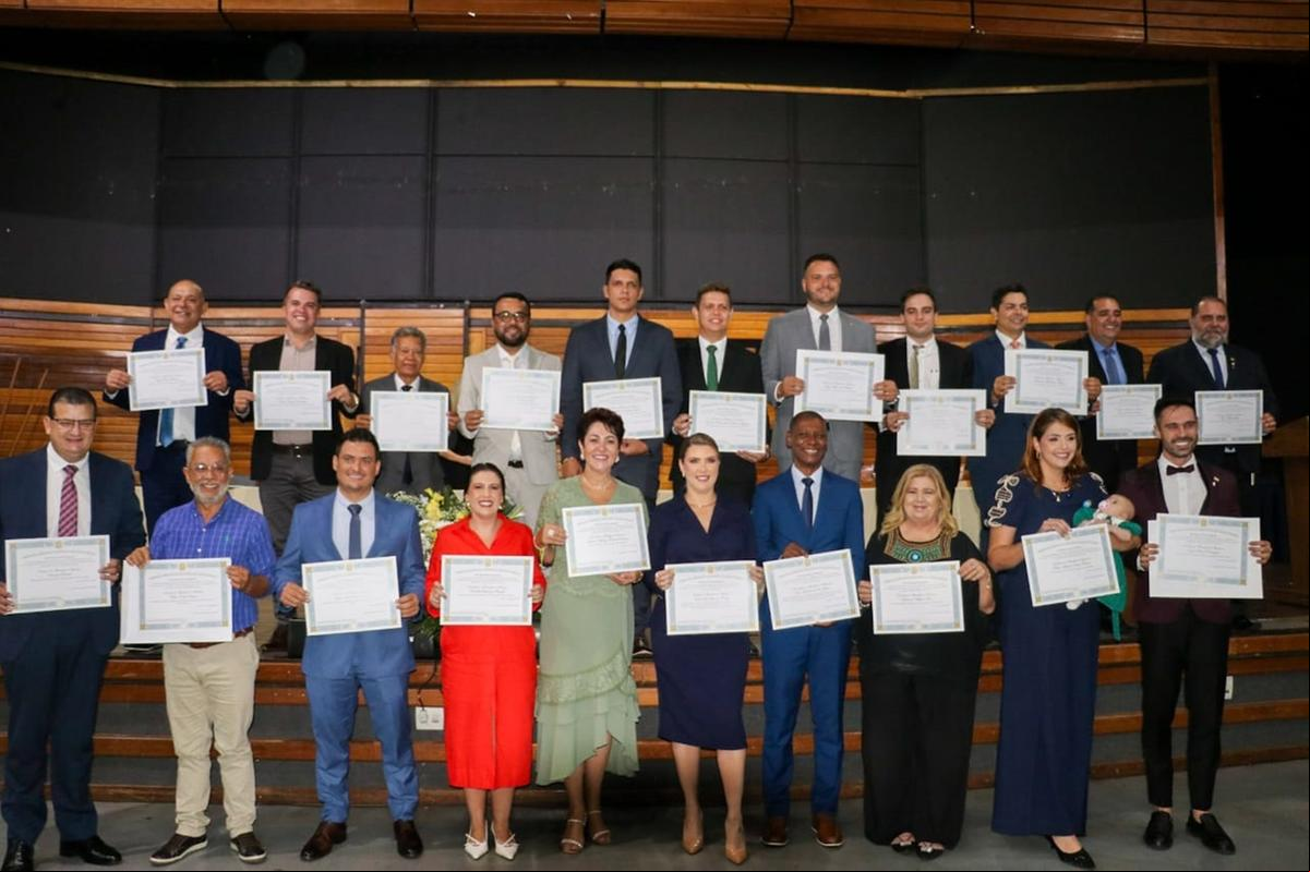 No total, foram diplomados 79 candidatos vencedores das eleições em Uberaba, Água Comprida, Campo Florido, Conquista, Delta e Veríssimo (Foto/Divulgação)