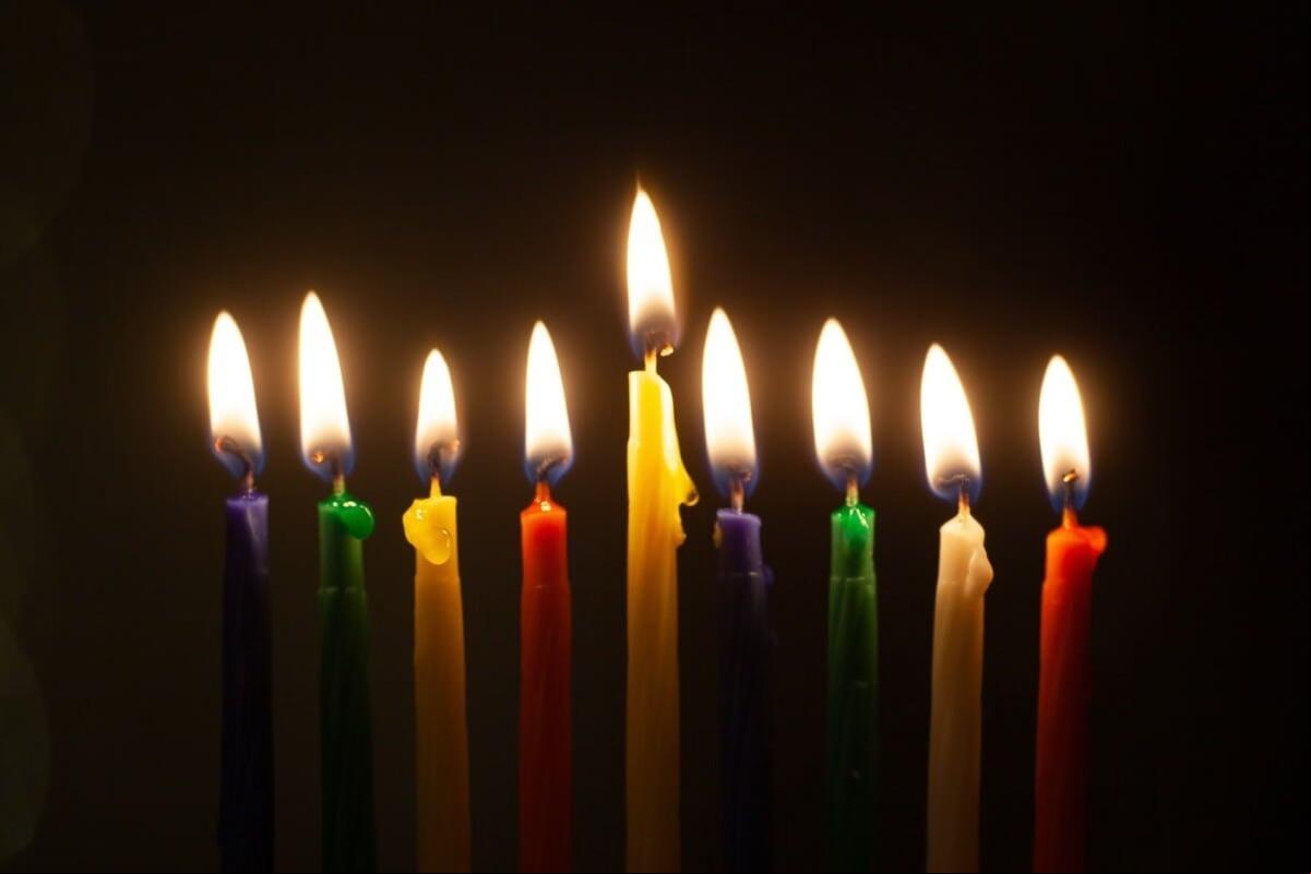 As velas são poderosas ferramentas espirituais para canalizar energias e intenções (Foto: Imagem: Hamara| Shutterstock)