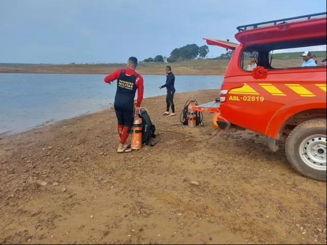 Buscas continuam na represa de Nova Ponte (Foto/Divulgação Corpo de Bombeiros)