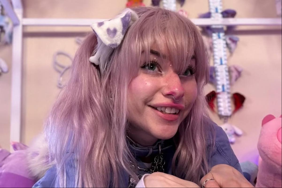 Influencer Meow Dalyn afirma que se identifica como cachorro (Foto/REPRODUÇÃO/INSTAGRAM @MEOWDALYN)