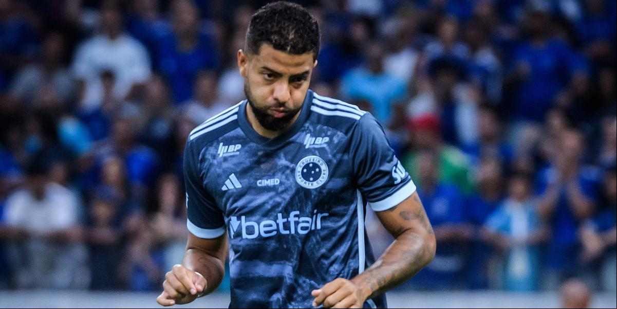 João Marcelo torceu o joelho em lance bobo no duelo com o Uberlândia (Foto/Gustavo Aleixo/Cruzeiro)