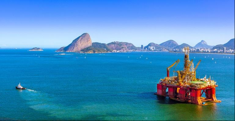 Com 89 empresas já inscritas para participarem da disputa, o ciclo pode arrecadar R$444 milhões em bônus de  e mais de R$3,2 bilhões em investimentos exploratórios mínimos (Foto/Getty images)
