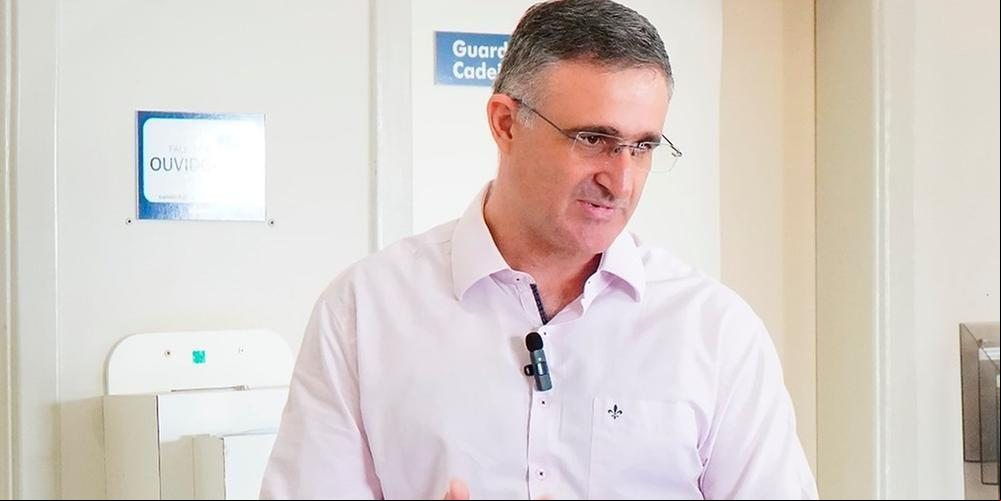 Diretor istrativo da Sociedade Educacional Uberabense, gestora das UPAs, Frederico Ramos, diz que os casos estão exigindo mais tempo de internação (Foto/Reprodução)