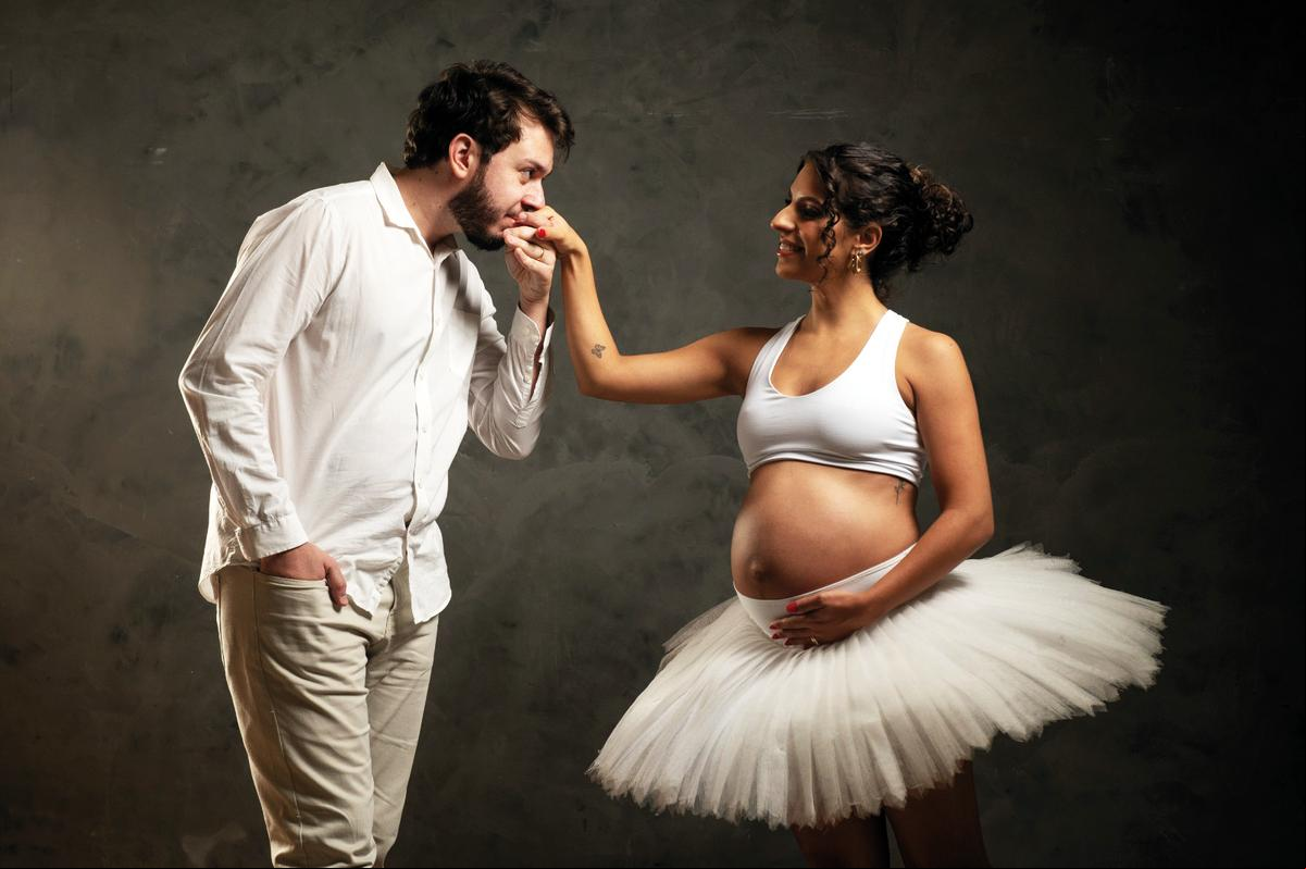 Gabriella Alves Martins e Lucas Tasso Alvarez estão na contagem regressiva para a chegada da pequena Lara (Foto/Alysson Oliveira)