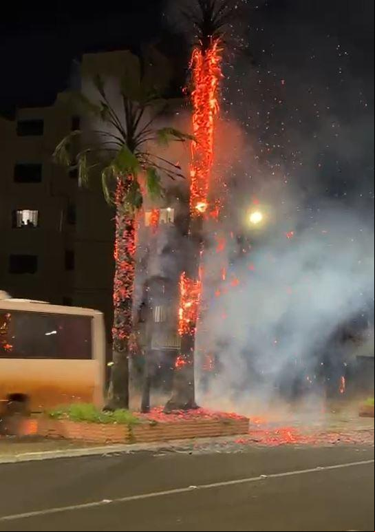 O Corpo de Bombeiros foi acionado e compareceu ao local, mas, ao chegarem, as chamas já haviam se apagado (Foto/Reprodução)