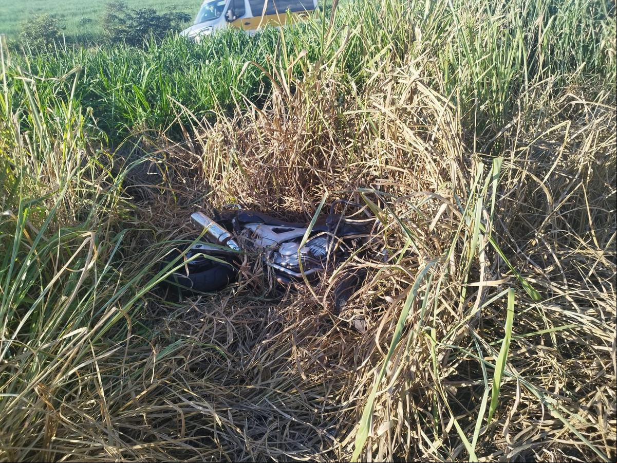 O condutor, um homem de 54 anos, não resistiu aos ferimentos e veio a óbito ainda na rodovia (Foto/Divulgação)