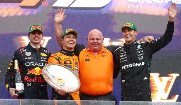 O pódio australiano mostra a felicidade de Norris (Foto/Reprodução)