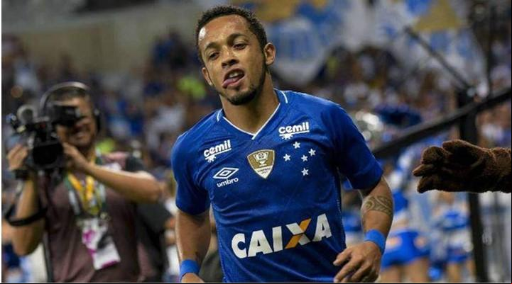 Na rede, os comentários se dividem entre argentinos confusos e brasileiros que riem da situação. Rafinha aposentou em 2022 (Foto/Cruzeiro)