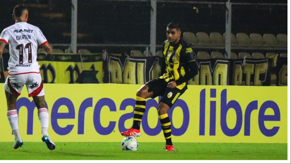 O Flamengo lidera o Grupo C depois da vitória diante do Deportivo Táchira (Foto/Deportivo Táchira)