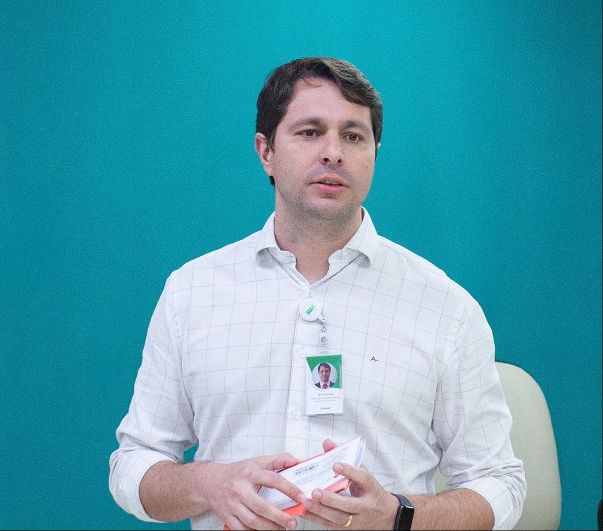 Bruno Zanata revela que desde o início do novo fluxo, entre mais de 200 monitorados, apenas dez precisaram ser internados (Foto/Unimed Uberaba)