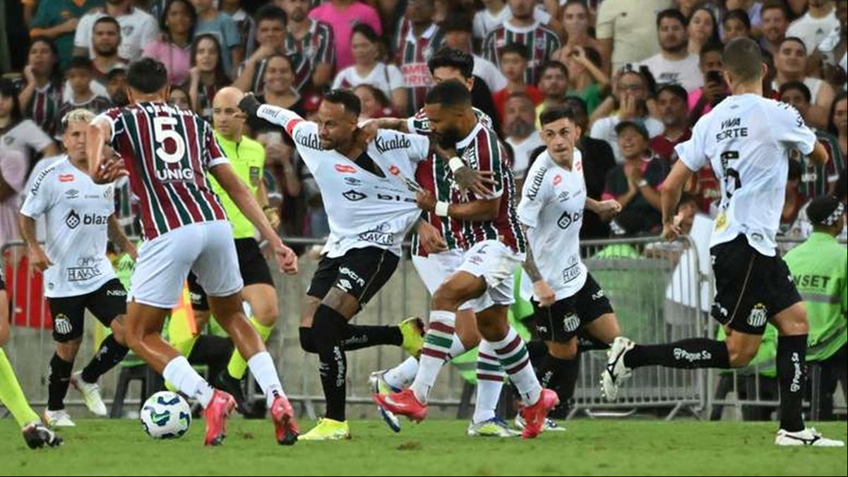 Nem mesmo a presença de Neymar deixou o Santos mais confortável (Foto/Estadão Conteúdo/Alexandre Brum)